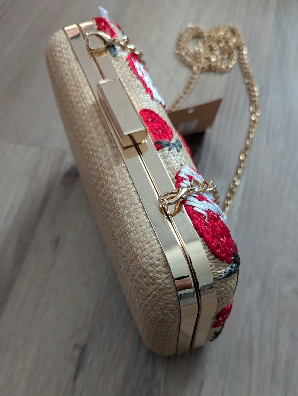 Strawberry Fruit Embroidered Shoulder Clutch Crossbody Chain Purse